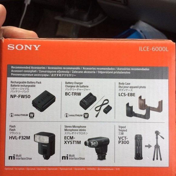 Sony @6000 - Picture 2 of 5